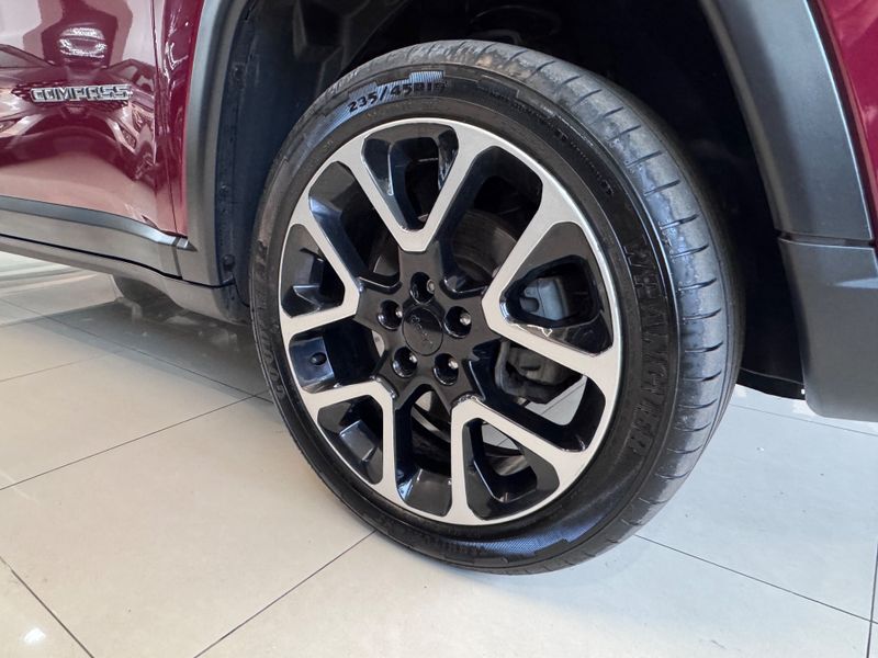 Jeep Compass Limited 2.0 4×4 16v 2021/2021 COVEL VEICULOS ENCANTADO / Carros no Vale