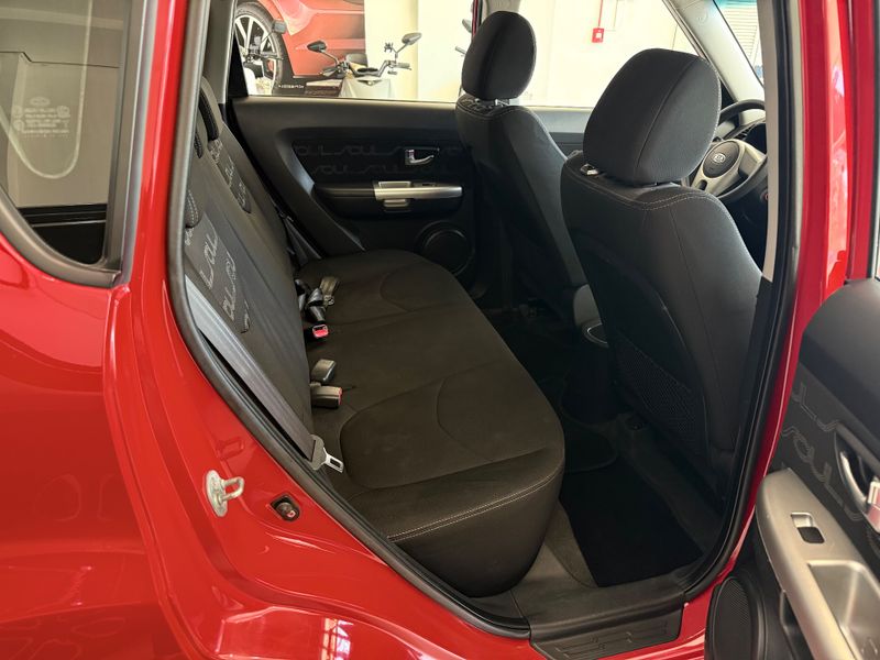 Kia Soul Ex 1.6 Ff 2012/2012 COVEL VEICULOS ENCANTADO / Carros no Vale