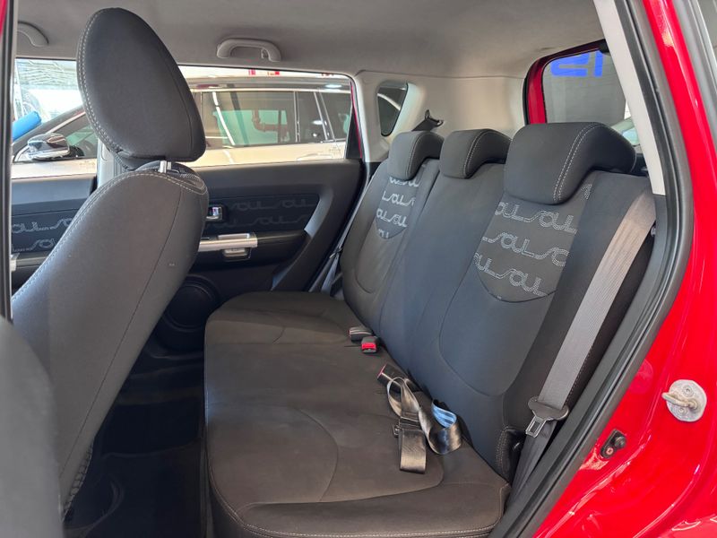 Kia Soul Ex 1.6 Ff 2012/2012 COVEL VEICULOS ENCANTADO / Carros no Vale
