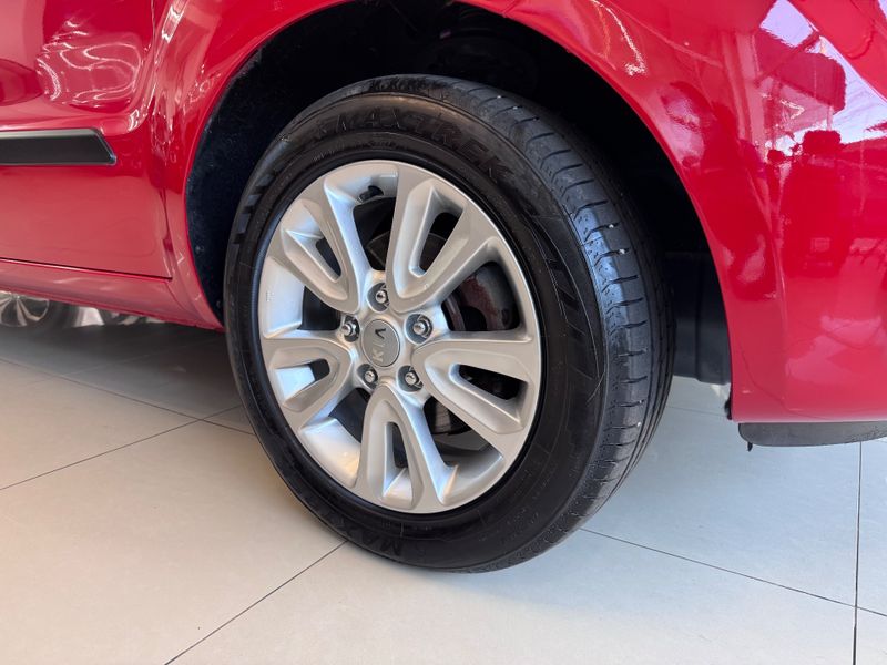 Kia Soul Ex 1.6 Ff 2012/2012 COVEL VEICULOS ENCANTADO / Carros no Vale