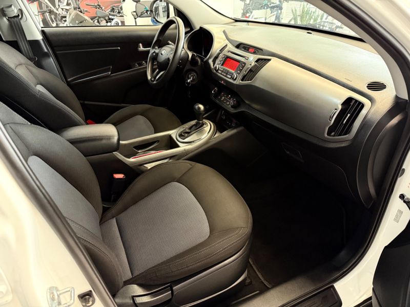 Kia Sportage 2.0 Lx 4×2 16v 2014/2015 COVEL VEICULOS ENCANTADO / Carros no Vale Kia Sportage 2.0 Lx 4×2 16v 2014/2015 COVEL VEICULOS ENCANTADO / Carros no Vale