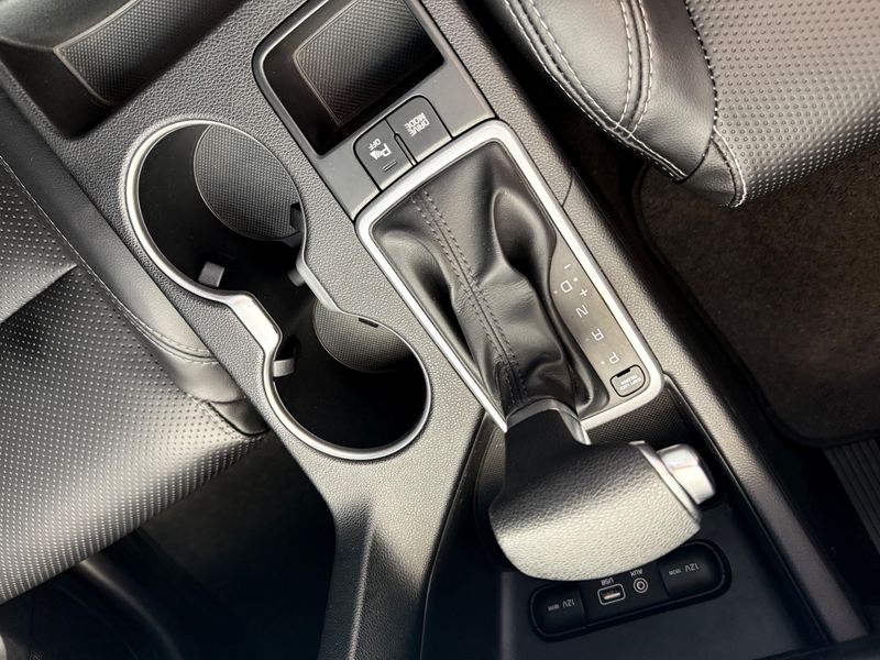 Kia Sportage 2.0 Lx 4×2 16v 2016/2017 COVEL VEICULOS ENCANTADO / Carros no Vale Kia Sportage 2.0 Lx 4×2 16v 2016/2017 COVEL VEICULOS ENCANTADO / Carros no Vale