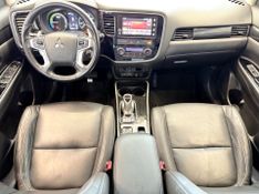 Mitsubishi Outlander Phev Hybrid 2.0 16v 4×4 2017/2018 COVEL VEICULOS ENCANTADO / Carros no Vale
