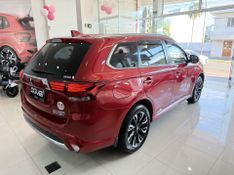 Mitsubishi Outlander Phev Hybrid 2.0 16v 4×4 2017/2018 COVEL VEICULOS ENCANTADO / Carros no Vale