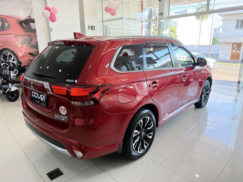 Mitsubishi Outlander Phev Hybrid 2.0 16v 4×4 2017/2018 COVEL VEICULOS ENCANTADO / Carros no Vale
