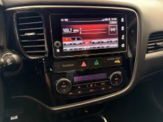 Mitsubishi Outlander Phev Hybrid 2.0 16v 4×4 2017/2018 COVEL VEICULOS ENCANTADO / Carros no Vale