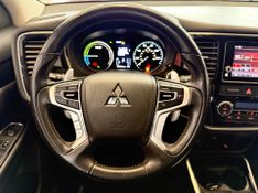 Mitsubishi Outlander Phev Hybrid 2.0 16v 4×4 2017/2018 COVEL VEICULOS ENCANTADO / Carros no Vale