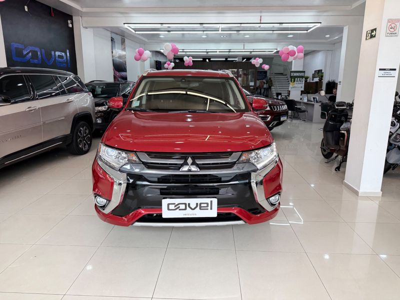 Mitsubishi Outlander Phev Hybrid 2.0 16v 4×4 2017/2018 COVEL VEICULOS ENCANTADO / Carros no Vale
