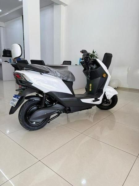 Nxt E-kay 2025/2025 COVEL VEICULOS ENCANTADO / Carros no Vale