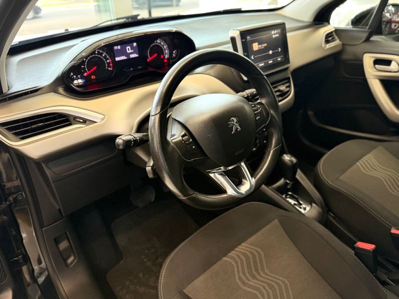 Peugeot 2008 Allure 1.6 16v 2018/2019 COVEL VEICULOS ENCANTADO / Carros no Vale