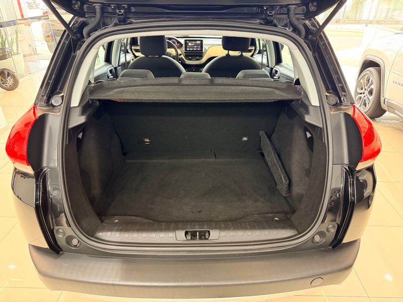 Peugeot 2008 Allure 1.6 16v 2018/2019 COVEL VEICULOS ENCANTADO / Carros no Vale