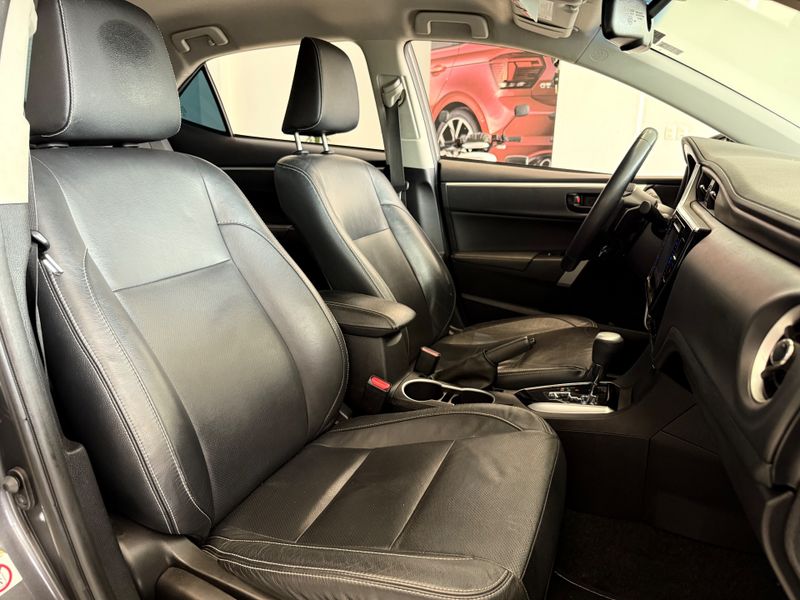 Toyota Corolla Xei 2.0 16v 2018/2019 COVEL VEICULOS ENCANTADO / Carros no Vale Toyota Corolla Xei 2.0 16v 2018/2019 COVEL VEICULOS ENCANTADO / Carros no Vale