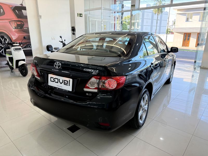 Toyota Corolla Xei 2.0 2013/2014 COVEL VEICULOS ENCANTADO / Carros no Vale