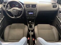 Volkswagen Fox Run 1.6 8v 2017/2017 COVEL VEICULOS ENCANTADO / Carros no Vale