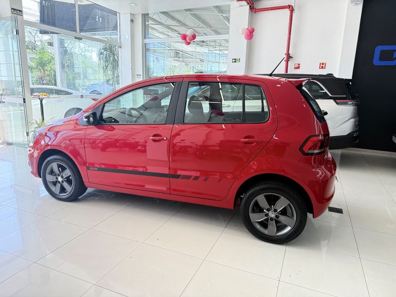 Volkswagen Fox Run 1.6 8v 2017/2017 COVEL VEICULOS ENCANTADO / Carros no Vale
