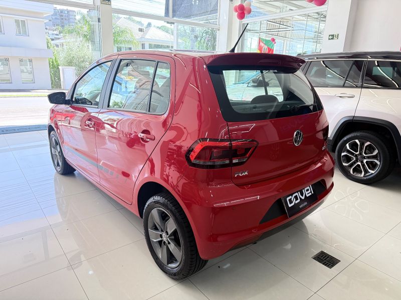 Volkswagen Fox Run 1.6 8v 2017/2017 COVEL VEICULOS ENCANTADO / Carros no Vale