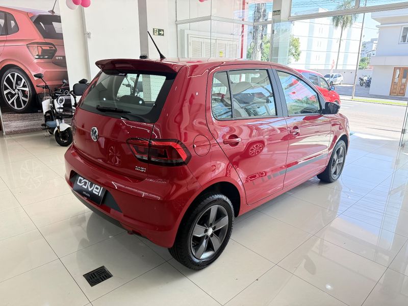Volkswagen Fox Run 1.6 8v 2017/2017 COVEL VEICULOS ENCANTADO / Carros no Vale