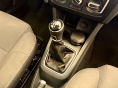 Volkswagen Fox Run 1.6 8v 2017/2017 COVEL VEICULOS ENCANTADO / Carros no Vale
