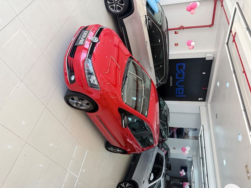 Volkswagen Fox Run 1.6 8v 2017/2017 COVEL VEICULOS ENCANTADO / Carros no Vale