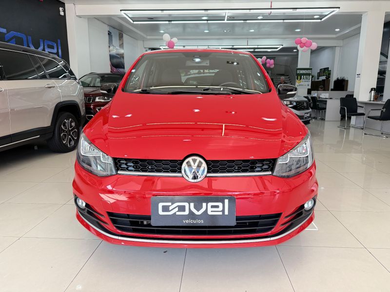 Volkswagen Fox Run 1.6 8v 2017/2017 COVEL VEICULOS ENCANTADO / Carros no Vale