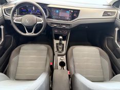 Volkswagen Nivus Comfortline 1.0 200 Tsi 2023/2024 COVEL VEICULOS ENCANTADO / Carros no Vale
