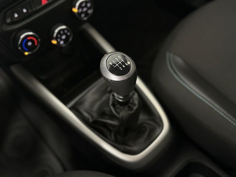 CHEVROLET ONIX HATCH LT 1.0 MT6 2019 SÓ MOTOS E AUTOMÓVEIS SANTA CRUZ DO SUL / Carros no Vale