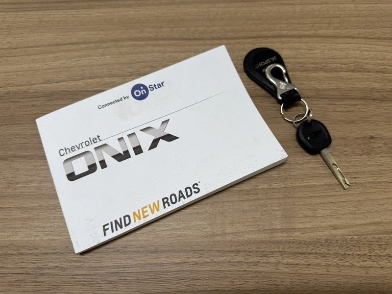 CHEVROLET ONIX SEDAN PLUS LT 1.0 TURBO MT6 2024 SÓ MOTOS E AUTOMÓVEIS SANTA CRUZ DO SUL / Carros no Vale CHEVROLET ONIX SEDAN PLUS LT 1.0 TURBO MT6 2024 SÓ MOTOS E AUTOMÓVEIS SANTA CRUZ DO SUL / Carros no Vale