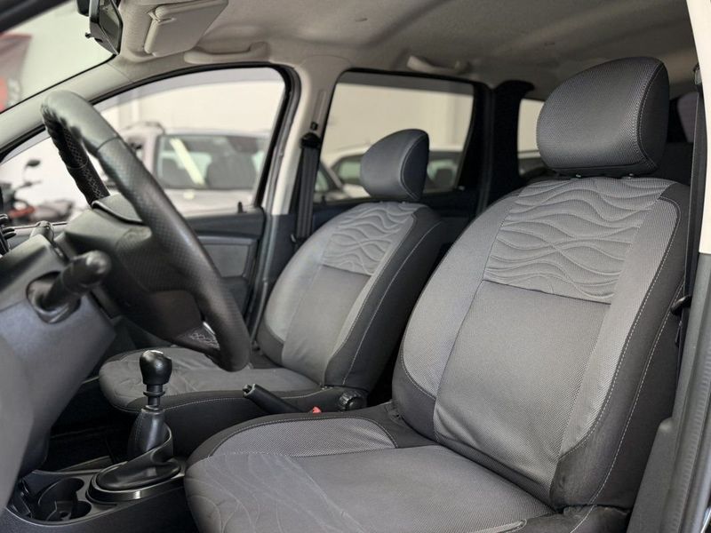 Renault DUSTER TECHROAD 2.0 MT6 2013 SÓ MOTOS E AUTOMÓVEIS SANTA CRUZ DO SUL / Carros no Vale