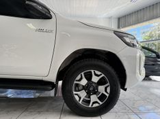 Toyota HILUX CD 2.8 TURBO 4X4 AT6 2024 SÓ MOTOS E AUTOMÓVEIS SANTA CRUZ DO SUL / Carros no Vale