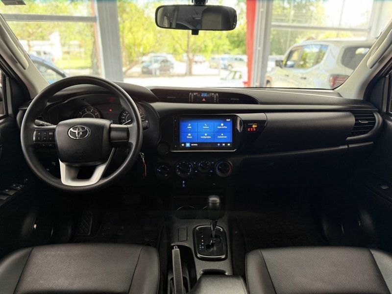 Toyota HILUX CD 2.8 TURBO 4X4 AT6 2024 SÓ MOTOS E AUTOMÓVEIS SANTA CRUZ DO SUL / Carros no Vale