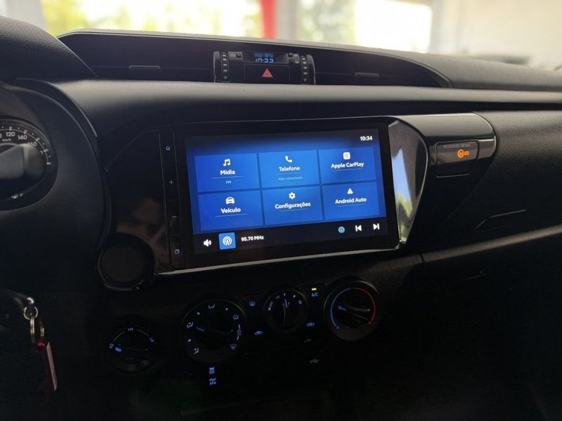 Toyota HILUX CD 2.8 TURBO 4X4 AT6 2024 SÓ MOTOS E AUTOMÓVEIS SANTA CRUZ DO SUL / Carros no Vale