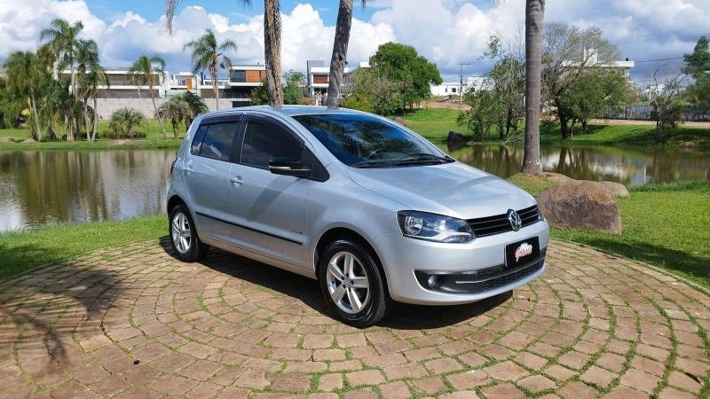 Volkswagen FOX SILVER 1.0 2012 GRASSI VEÍCULOS LAJEADO / Carros no Vale