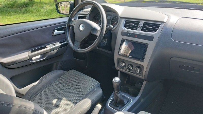 Volkswagen FOX SILVER 1.0 2012 GRASSI VEÍCULOS LAJEADO / Carros no Vale