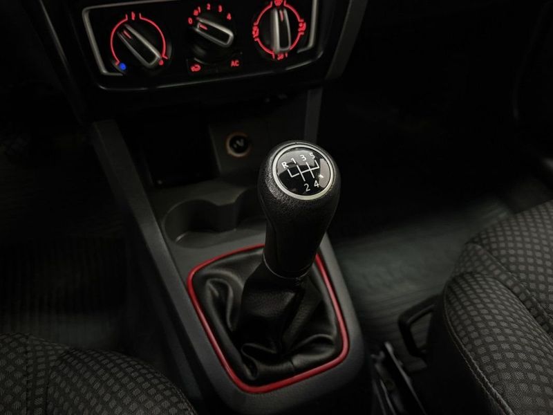 VOLKSWAGEN FOX ROCK IN RIO 1.6 2014 SÓ MOTOS E AUTOMÓVEIS SANTA CRUZ DO SUL / Carros no Vale