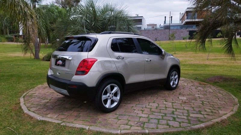 Chevrolet TRACKER LTZ 1.8 2015 GRASSI VEÍCULOS LAJEADO / Carros no Vale