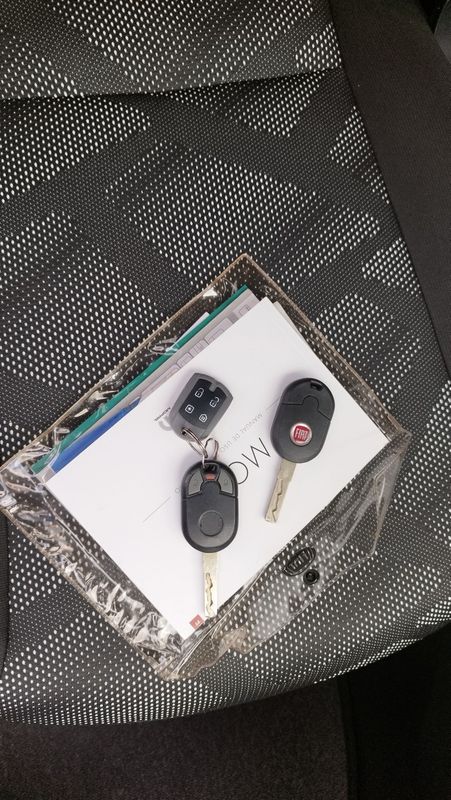 Fiat MOBI LIKE 1.0 2020 GRASSI VEÍCULOS LAJEADO / Carros no Vale