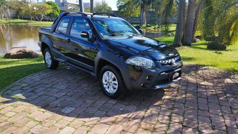 Fiat STRADA C.DUPLA ADVENTURE 1.8 2013 GRASSI VEÍCULOS LAJEADO / Carros no Vale