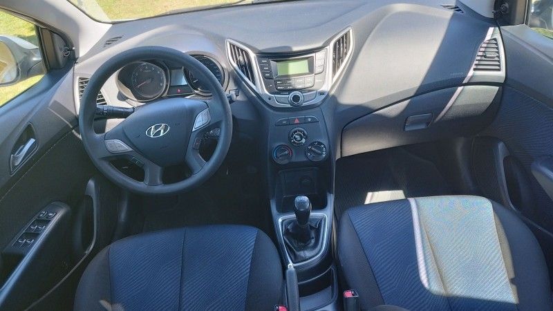 Hyundai HB20S COMFORT 1.6 2014 GRASSI VEÍCULOS LAJEADO / Carros no Vale