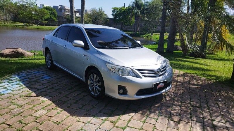 Toyota COROLLA ALTIS 2.0 2012 GRASSI VEÍCULOS LAJEADO / Carros no Vale