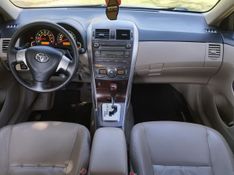 Toyota COROLLA ALTIS 2.0 2012 GRASSI VEÍCULOS LAJEADO / Carros no Vale