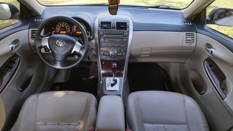 Toyota COROLLA ALTIS 2.0 2012 GRASSI VEÍCULOS LAJEADO / Carros no Vale