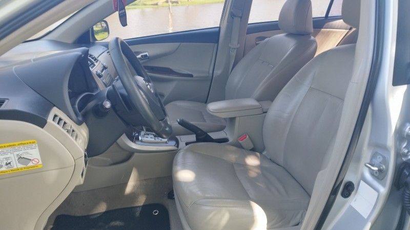 Toyota COROLLA ALTIS 2.0 2012 GRASSI VEÍCULOS LAJEADO / Carros no Vale