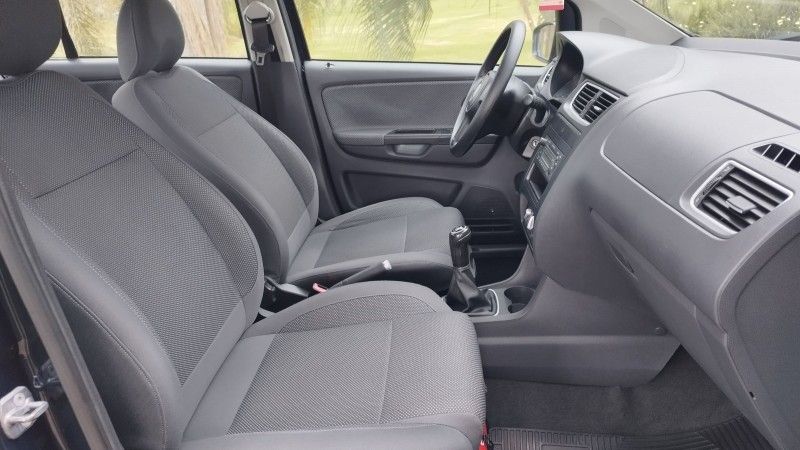 Volkswagen FOX TREND 1.0 2012 GRASSI VEÍCULOS LAJEADO / Carros no Vale