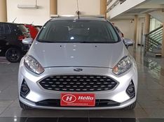 Ford FIESTA SEL 1.6 2018 HÉLIO AUTOMÓVEIS LAJEADO / Carros no Vale