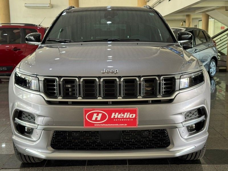 Jeep COMMANDER OVERLAND HURRICANE 2.0 4X4 2025 HÉLIO AUTOMÓVEIS LAJEADO / Carros no Vale