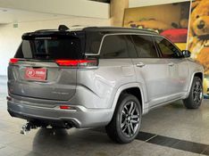 Jeep COMMANDER OVERLAND HURRICANE 2.0 4X4 2025 HÉLIO AUTOMÓVEIS LAJEADO / Carros no Vale