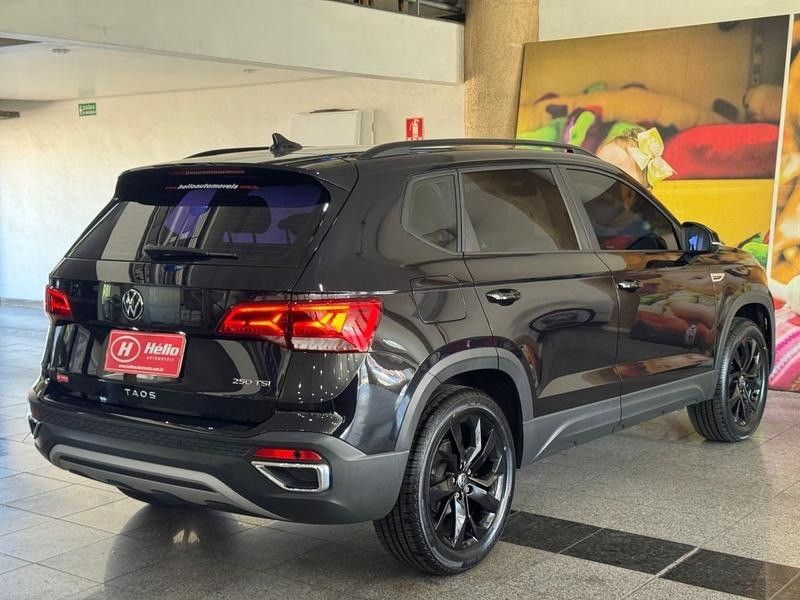 Volkswagen TAOS COMFORTLINE 1.4 250 TSI 2022 HÉLIO AUTOMÓVEIS LAJEADO / Carros no Vale