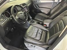 Volkswagen TIGUAN ALLSPACE COMF 250 1.4 TSI 2018 HÉLIO AUTOMÓVEIS LAJEADO / Carros no Vale