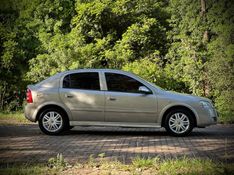 Chevrolet ASTRA CD 2.0 2004 NEUMANN VEÍCULOS ARROIO DO MEIO / Carros no Vale