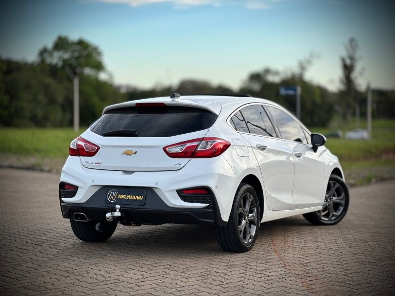 Chevrolet CRUZE LTZ SPORT 1.8 2019 NEUMANN VEÍCULOS ARROIO DO MEIO / Carros no Vale
